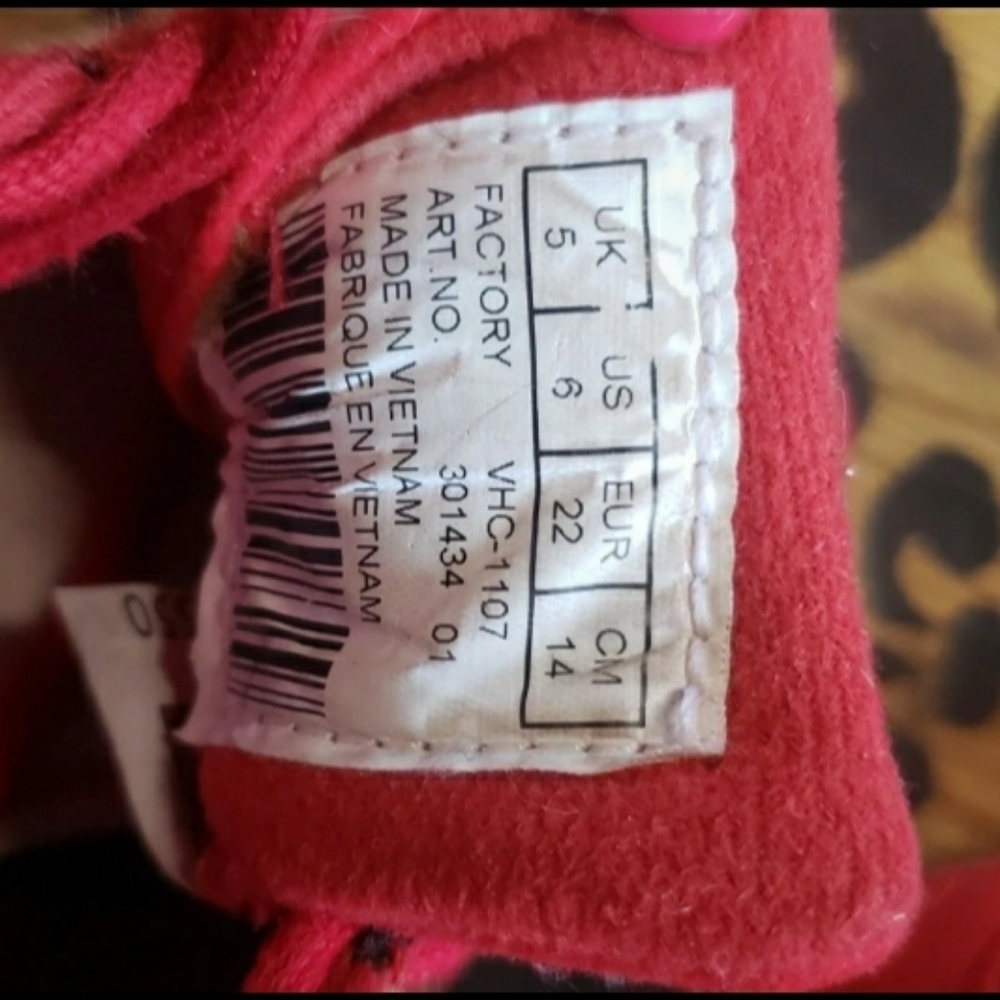 Puma Ferrari sneakers b/c we all need faster toddlers. - Picture 4 of 8